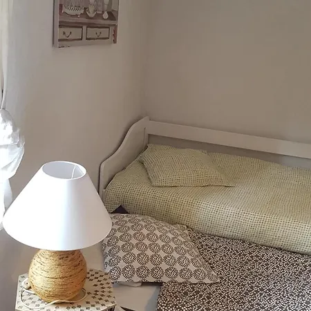 Julie Apartament